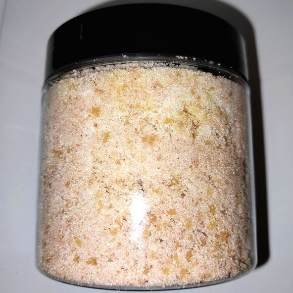 Hand crafted natural Brown Sugar Snicker doddle Emulsified sugar scrub - Picture 7 of 11